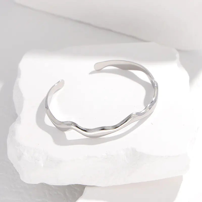 The Aria Wave Bracelet